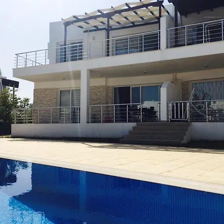 Апартаменты D 3.5 *