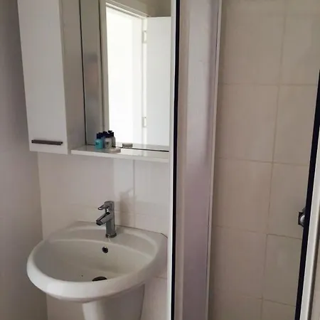דירה D 3.5 Gastria